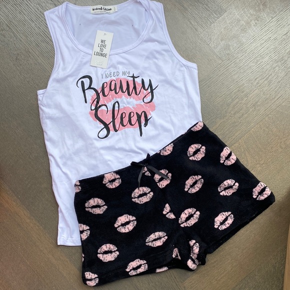 weekend edition Shorts Nwt I Need My Beauty Sleep Tank And Shorts